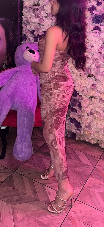Gece elbisesi