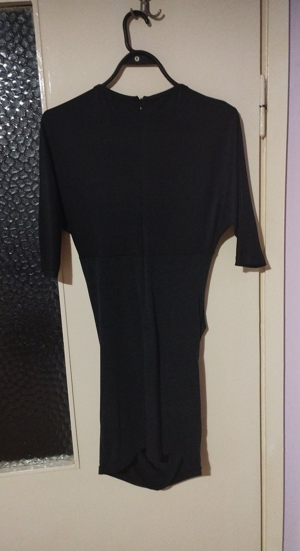 Hediye Paketi Motifli, Arkası Fermuarlı Şık Bir Elbise - Görsel 2