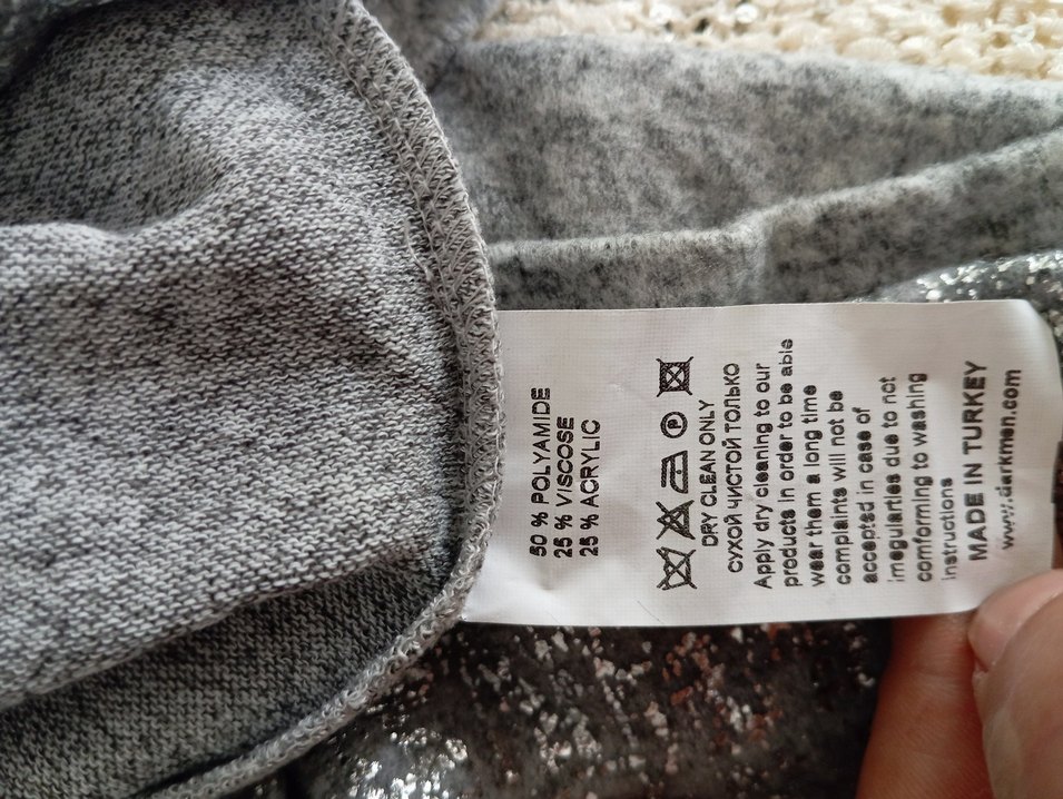 Düğmeli V Yaka Gri Uzun Kollu Kadın Triko - Görsel 4