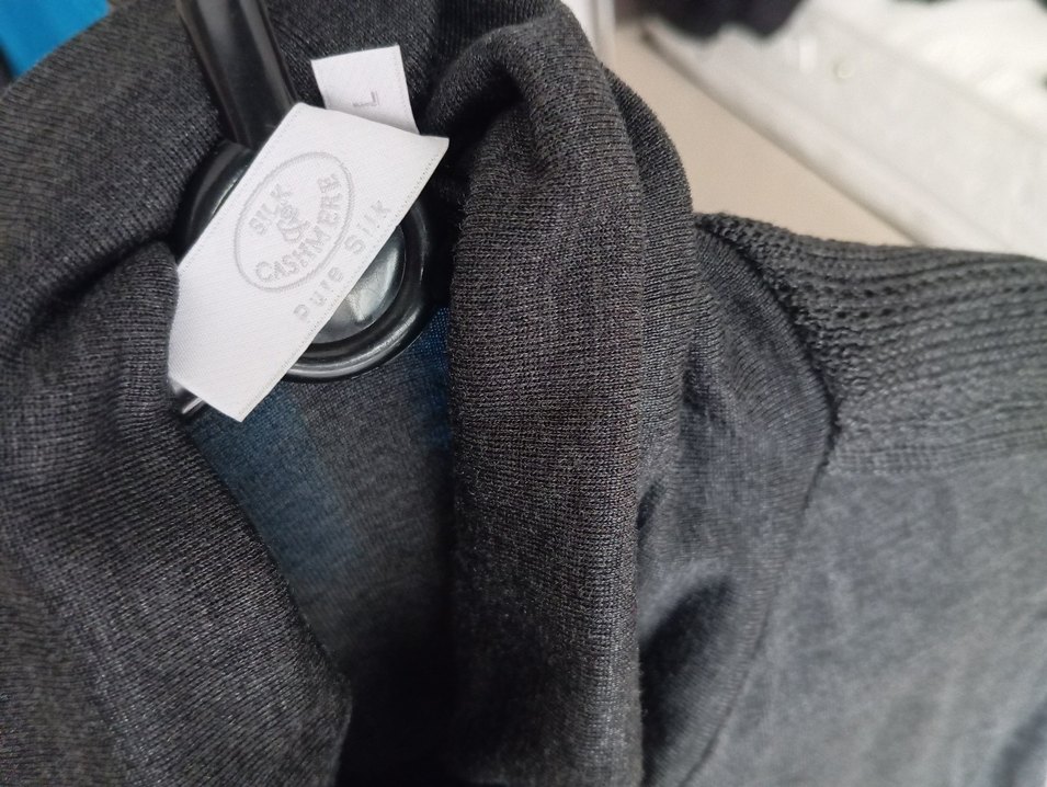 Silk n Cashmere %100 İpek Gri Kolsuz Balıkçı Yaka L Beden - Görsel 2