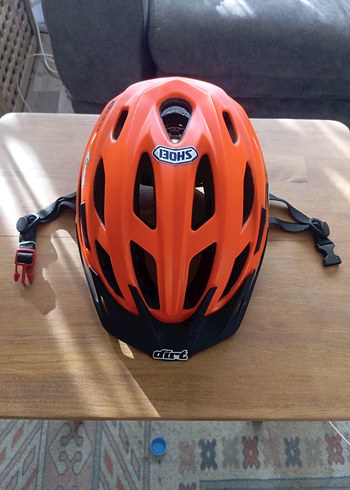 B-TWIN MTB Bisiklet Kaskı (286 Gr)