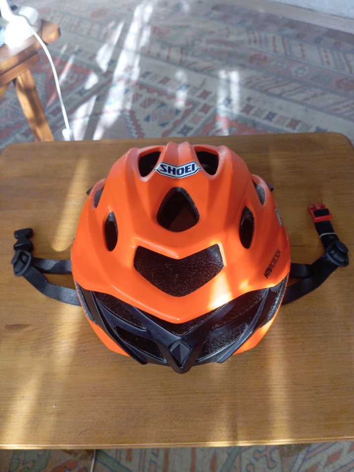 B-TWIN MTB Bisiklet Kaskı (286 Gr) - Görsel 2