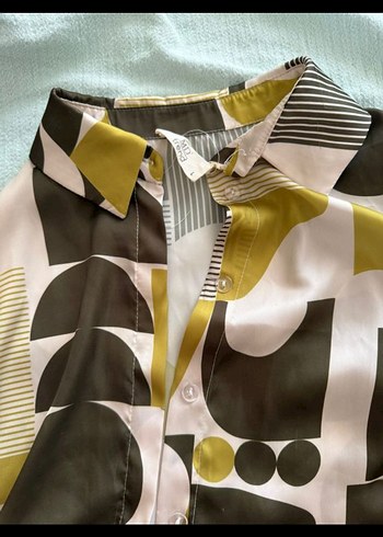 Düğmeli, Geometrik Desenli Kadın Mini Gömlek - Görsel 4