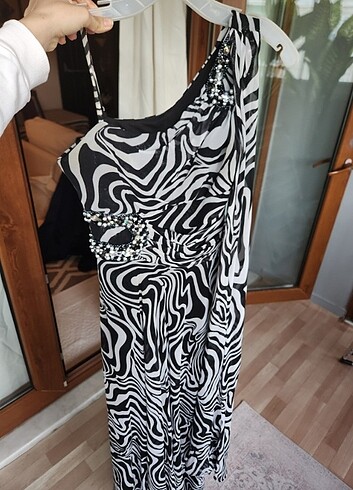 40 Beden Zebre desen abiye