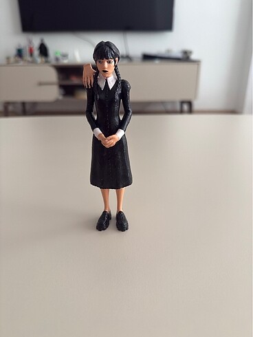 Wednesday addams figürü 15 cm