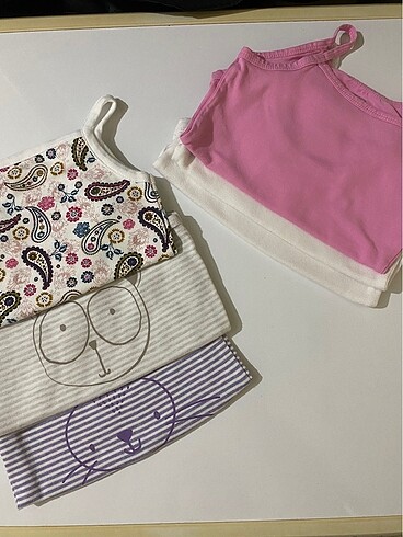 Hellobaby çıtçıtlı body 12-18 ay