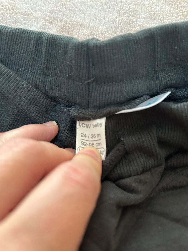 Gri Erkek Çocuk Kapitone Desenli Eşofman Altı - Görsel 3