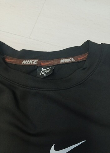 s Beden Nike spor crop