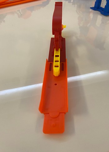  Beden Kırmızı Hot Wheels Yarış Başlatıcı