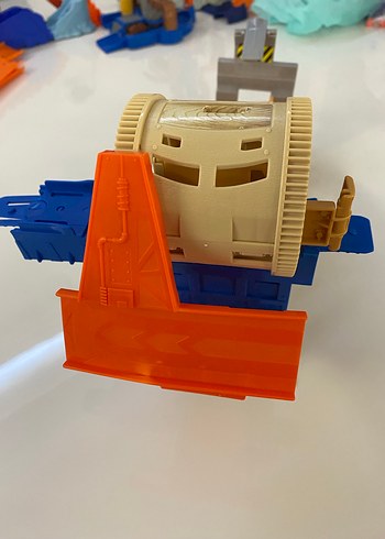  Hot Wheels Yarış Seti