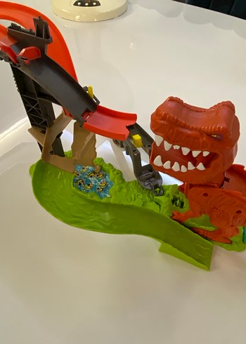 Hot Wheels Çılgın Dinazor Seti T-Rex