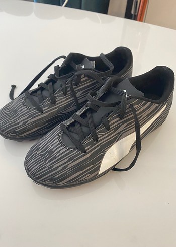 Puma Rapido iii Tt Jr Halı Saha Ayakkabı
