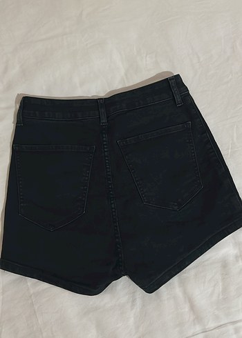 Bershka Siyah Mini Denim Şort - Görsel 2