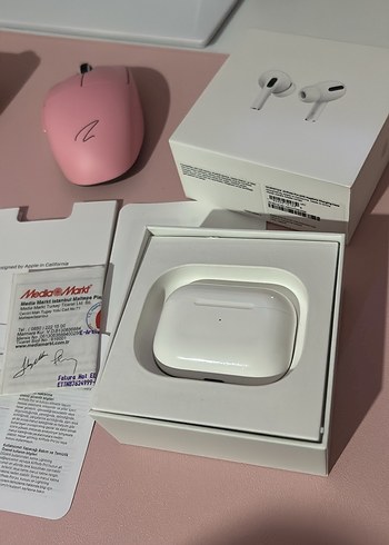 Apple AirPods Pro Kulaklık - Görsel 3
