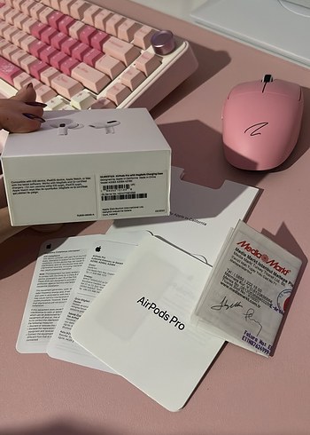 Apple AirPods Pro Kulaklık - Görsel 4