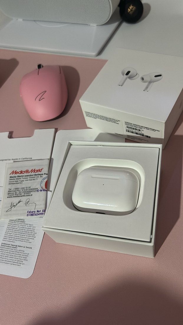 Apple AirPods Pro Kulaklık - Görsel 3