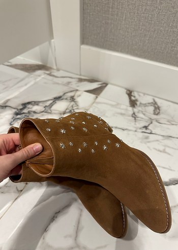 Kahverengi Süet Yıldız İşlemeli Kadın Bot - Görsel 3