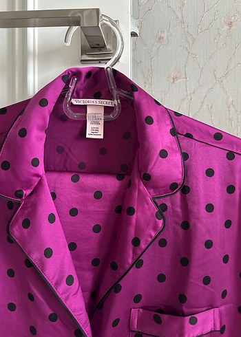 Puantiyeli Parlak Pembe Uzun Kollu Kadın Pijama Takımı - Görsel 3