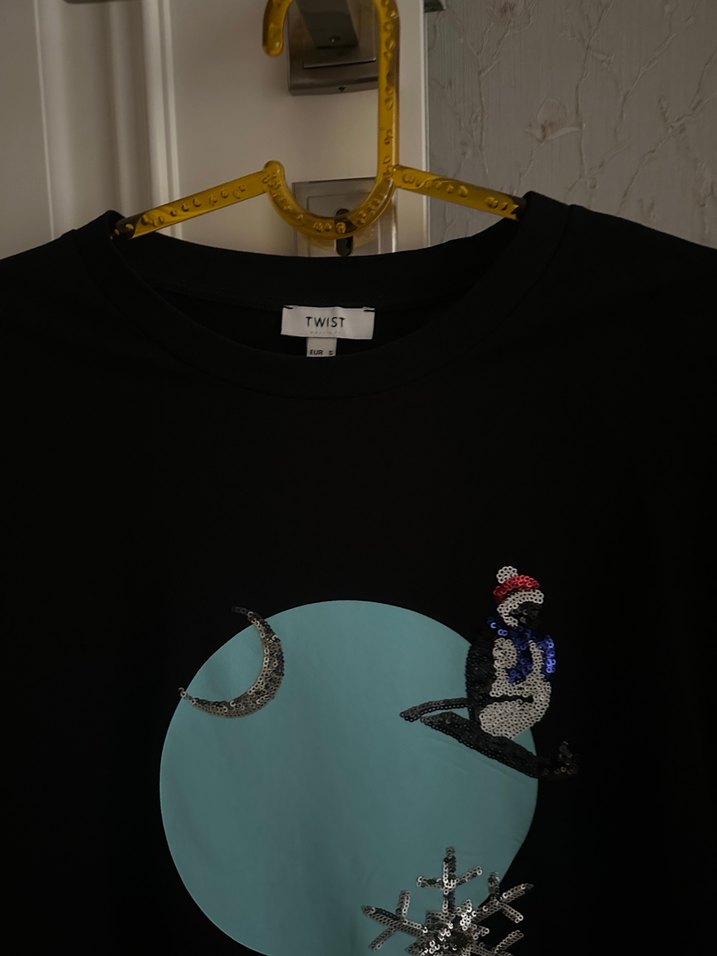 Siyah Baskılı Tişörtü, Kısa Kollu - Görsel 3