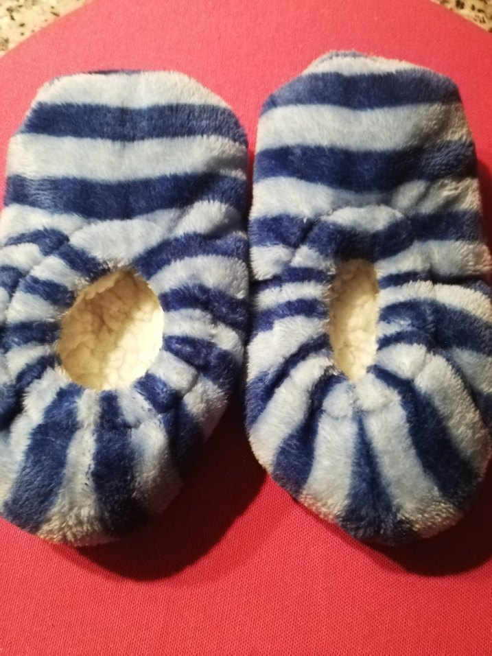 Çocuklar İçin Renkli Tie-Dye Sıcacık Ev Terliği - Görsel 2