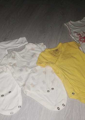 Sarı Pamuklu Bebek Askısız Body 4 adet - Görsel 2