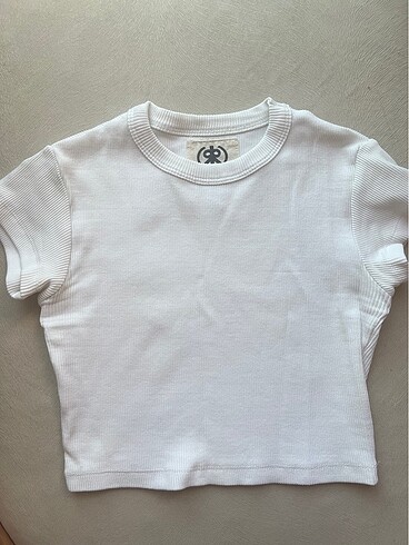 Beyaz Crop Top