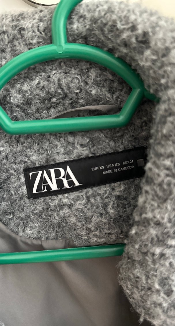 Zara Gri Kısa Cep Detaylı Kadın Mont - Görsel 2