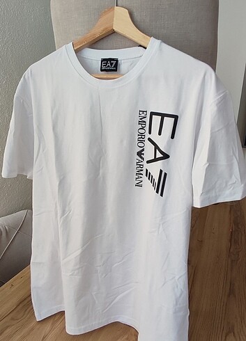 EMPORİO ARMANİ