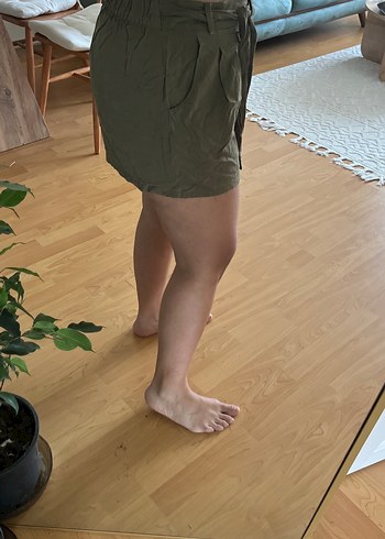 Bol Kesim Keten Şort - Görsel 2