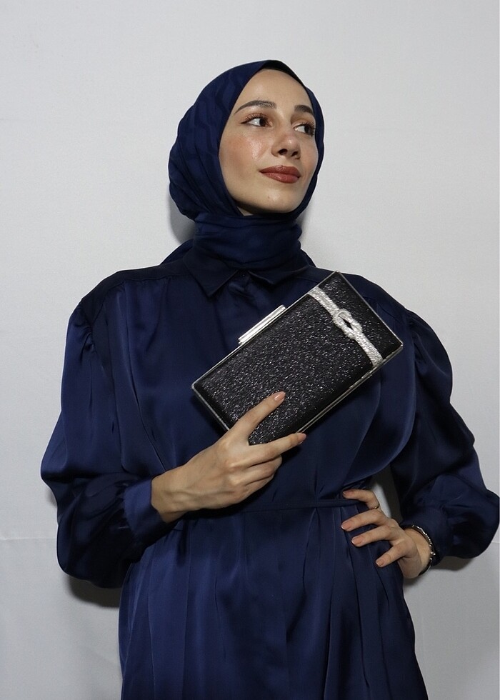 Kadın Siyah Simli Gümüş Şeritli Abiye Çanta - Görsel 4