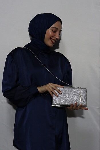 Kadın Gümüş Simli Şerit Detaylı Abiye Çanta - Görsel 5