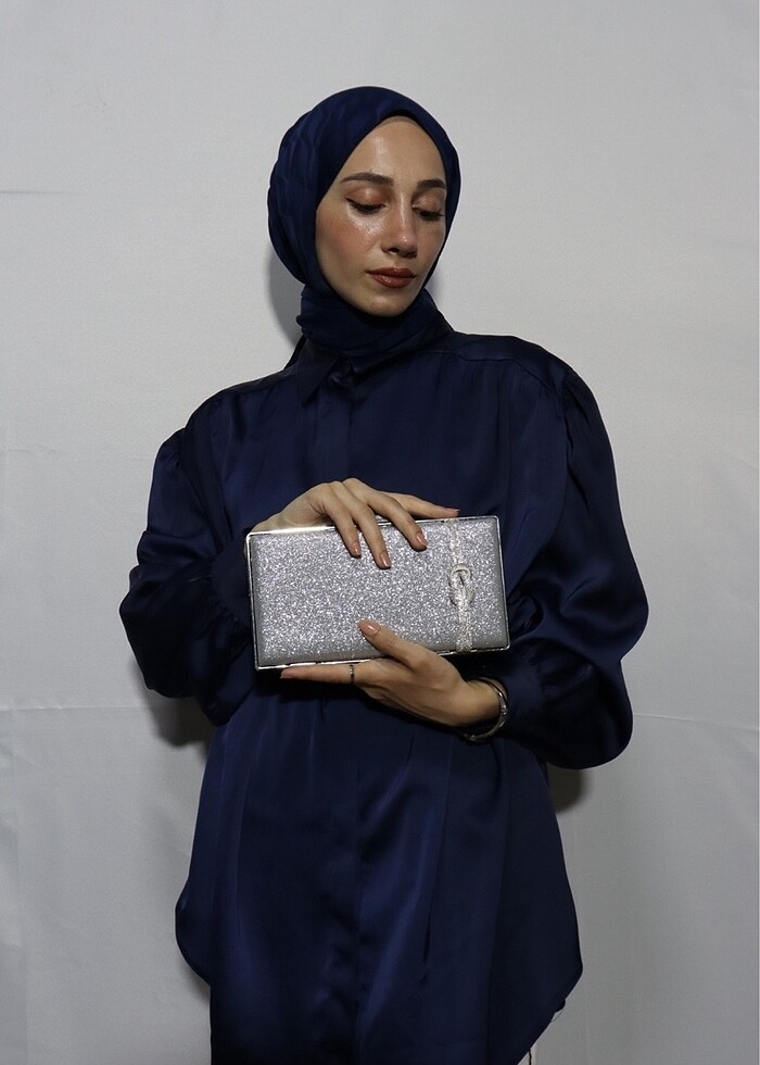 Kadın Gümüş Simli Şerit Detaylı Abiye Çanta - Görsel 4