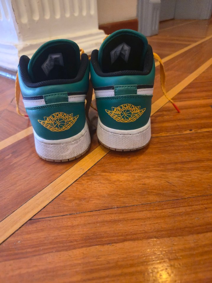 Sarı Bağcıklı ve Cırt Cırtlı Basketbol Ayakkabısı - Görsel 4