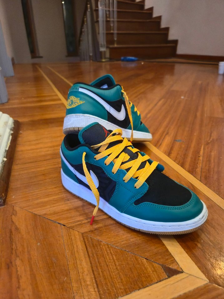 Sarı Bağcıklı ve Cırt Cırtlı Basketbol Ayakkabısı - Görsel 3