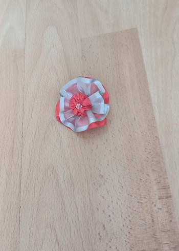 Bohem Çiçekli Kırmızı Gri Kurdeleli Çocuk Toka