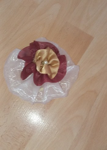 Bordo Fırfırlı Çiçekli Çocuk Toka