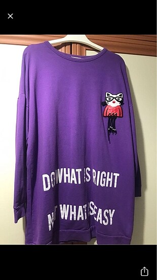 Sweatshirt