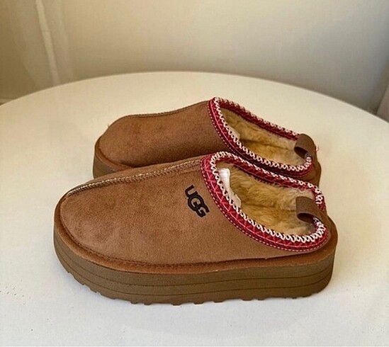 Ugg terlik