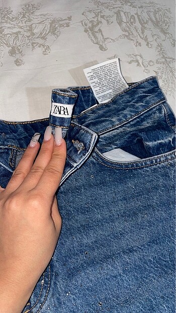 Zara tasli jean