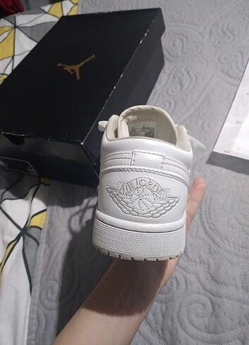 Nike air jordan 1 low (og) - Görsel 2