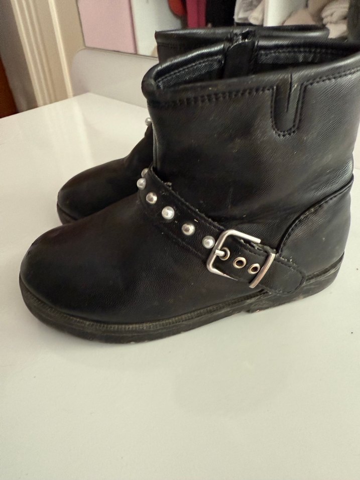 Kızlar için Parlak Siyah Tokalı Biker Botlar - Görsel 5