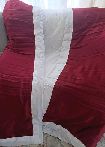 Bordo Parlak Düz Desen yorgan - Görsel 4