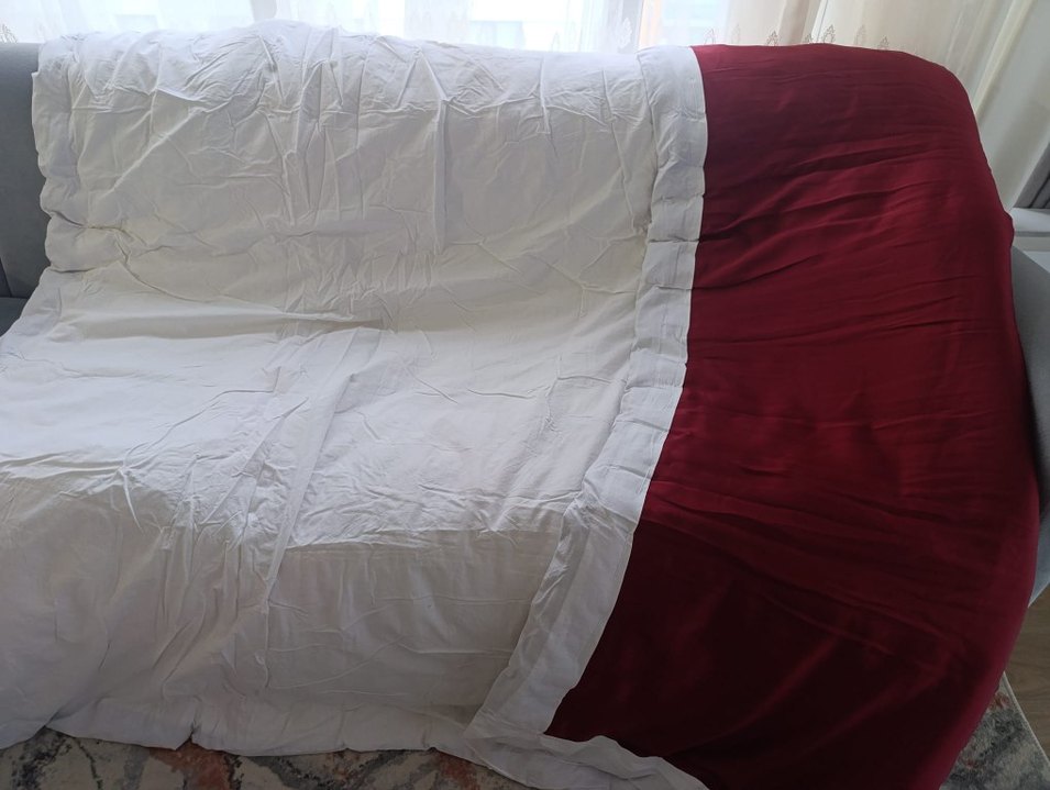 Bordo Parlak Düz Desen yorgan - Görsel 2