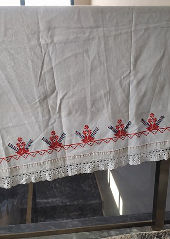 Nakışlı Beyaz ve Gri örtü - Görsel 2