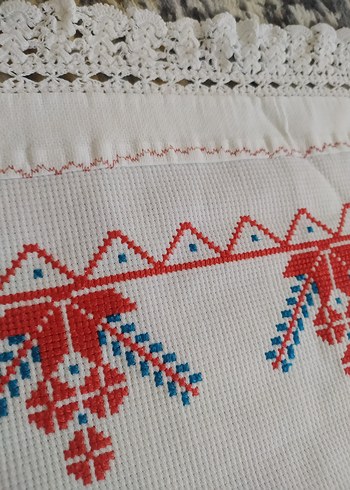 Nakışlı Beyaz ve Gri örtü - Görsel 9