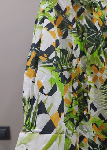 Uzun Kesim Renkli Batik Desenli Kadın Gömlek - Görsel 2