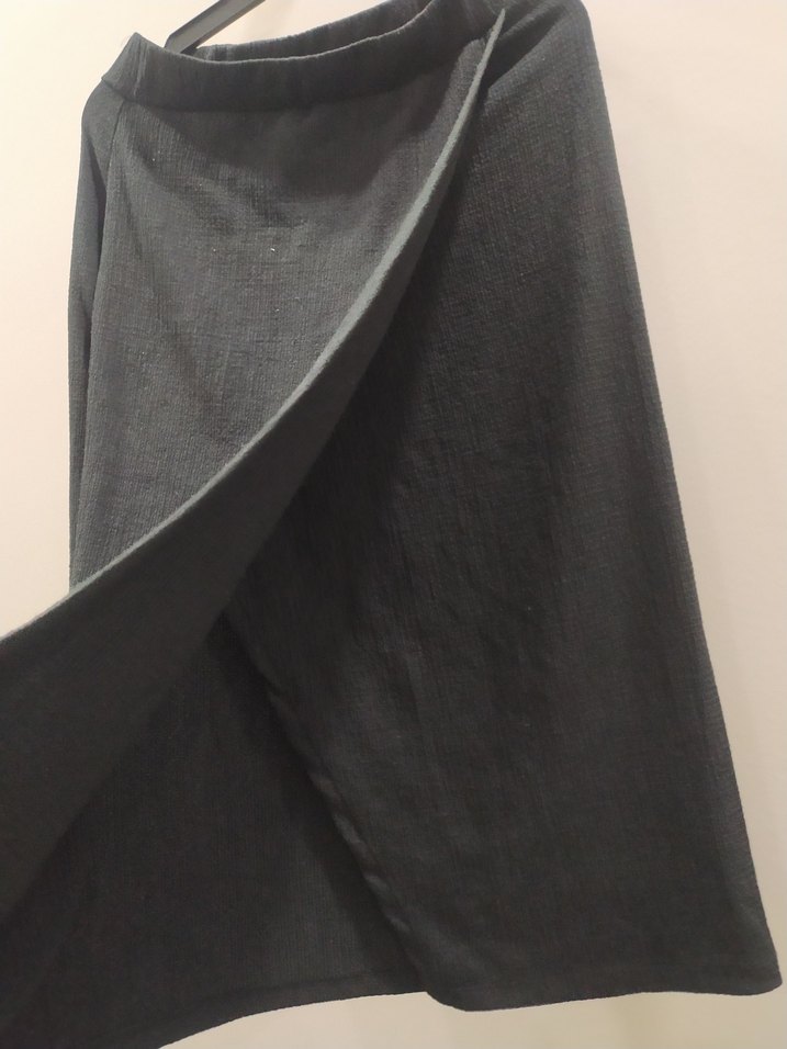 Kadın Siyah Keten Pileli etek - Görsel 4