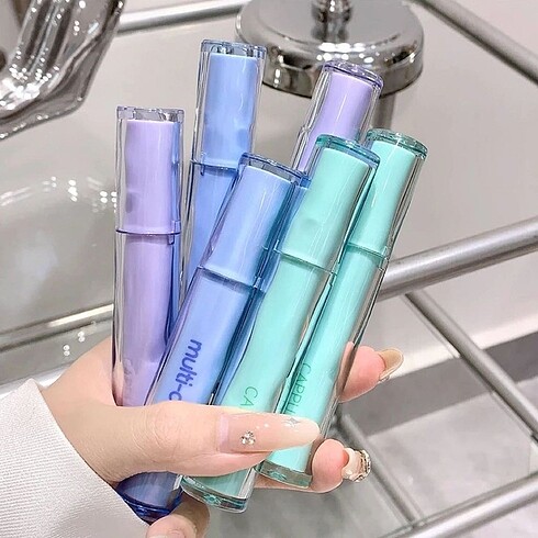 Beden Cappuvini Honey Tea Lip Glaze