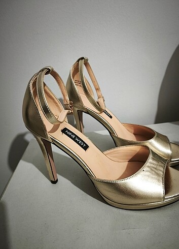 Ninewest topuklu ayakkabı
