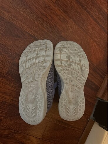 32 Beden Skechers ayakkabı